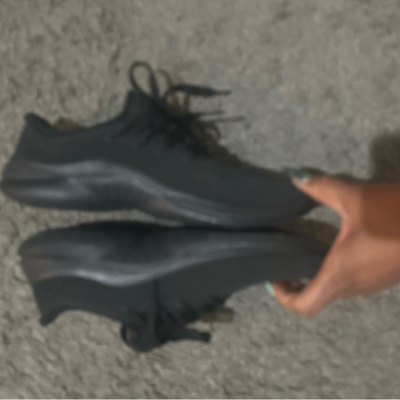 Men’s Croc Sneakers - Picture 2 of 5